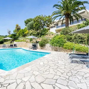 https://villa-bagheera.fr-provencehotel.com